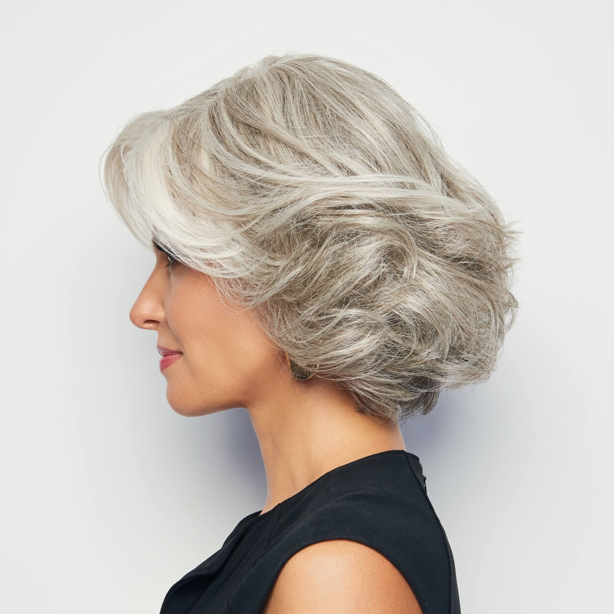 Crowd Pleaser by Raquel Welch (Lace Front-Mono Part Wig) - Image 4