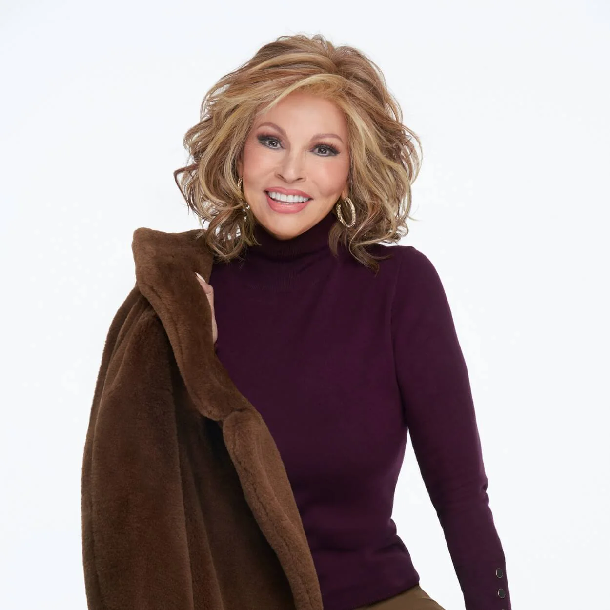 Editor's Pick Elite by Raquel Welch (100% Hand Tied Lace Front-Mono Top Wig) - Image 6